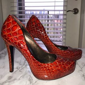 Jessica Simpson Leather Faux Croc Pump